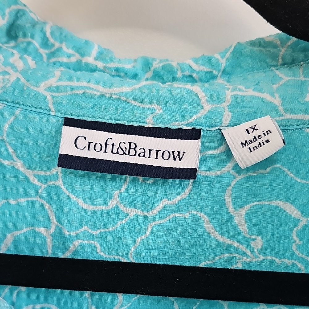 Croft & Barrow Blue Relaxed Button Down Shirt - Picture 2 of 5